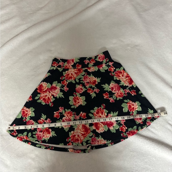 Floral Skater Skirt - Picture 4 of 5